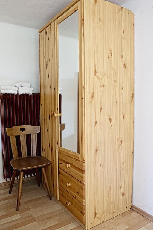 Altes Almhaus Otel Maria Lankowitz Oda fotoğraf