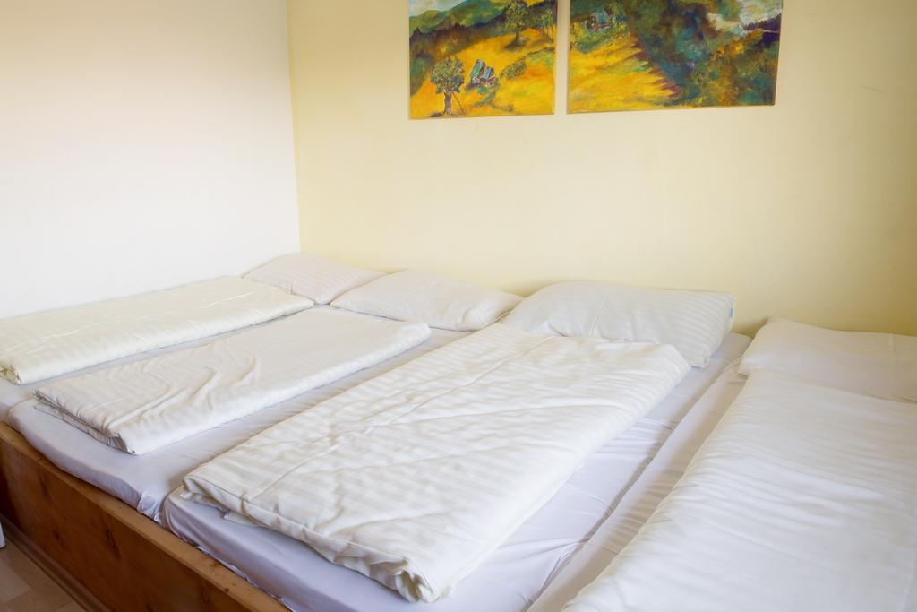 Altes Almhaus Otel Maria Lankowitz Oda fotoğraf