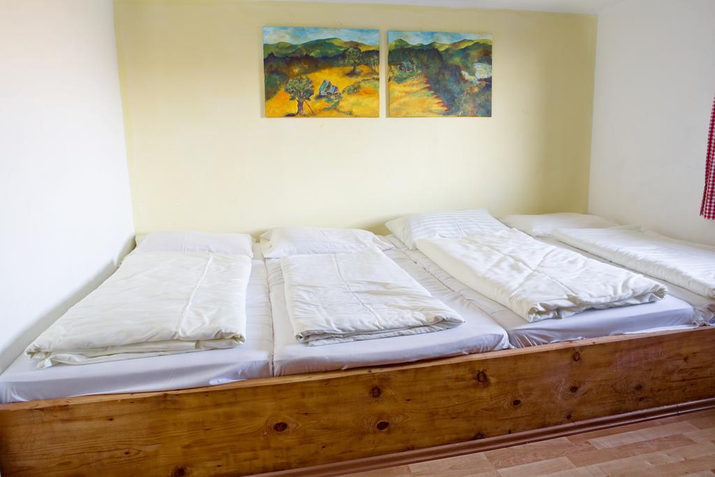 Altes Almhaus Otel Maria Lankowitz Oda fotoğraf